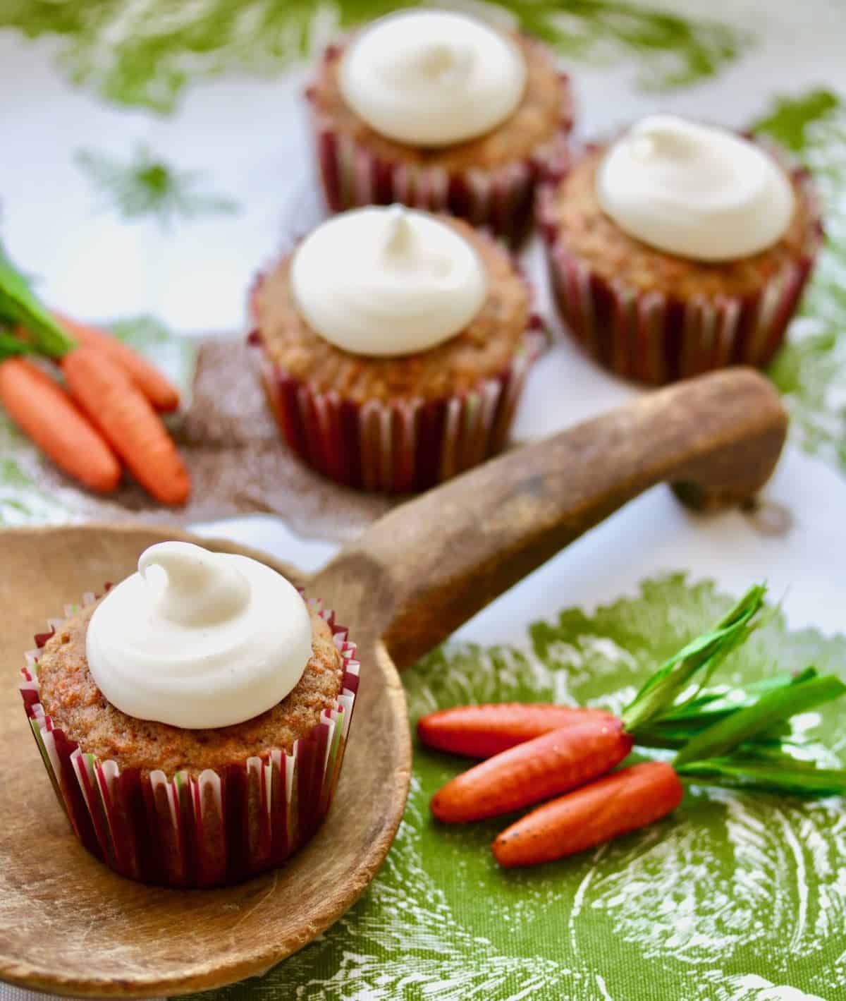 frosted applesauce carrot cupcakes
