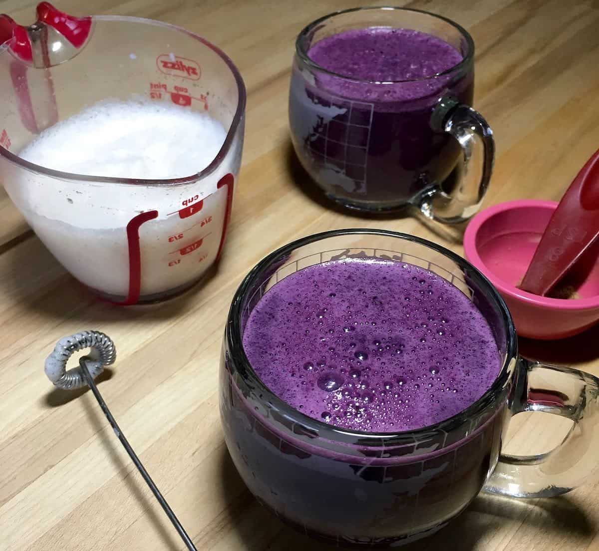blueberry latte ingredients and milk froth